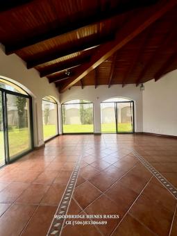CR Escazu luxury homes for rent or sale, Homes in Escazu Los Laureles for rent sale